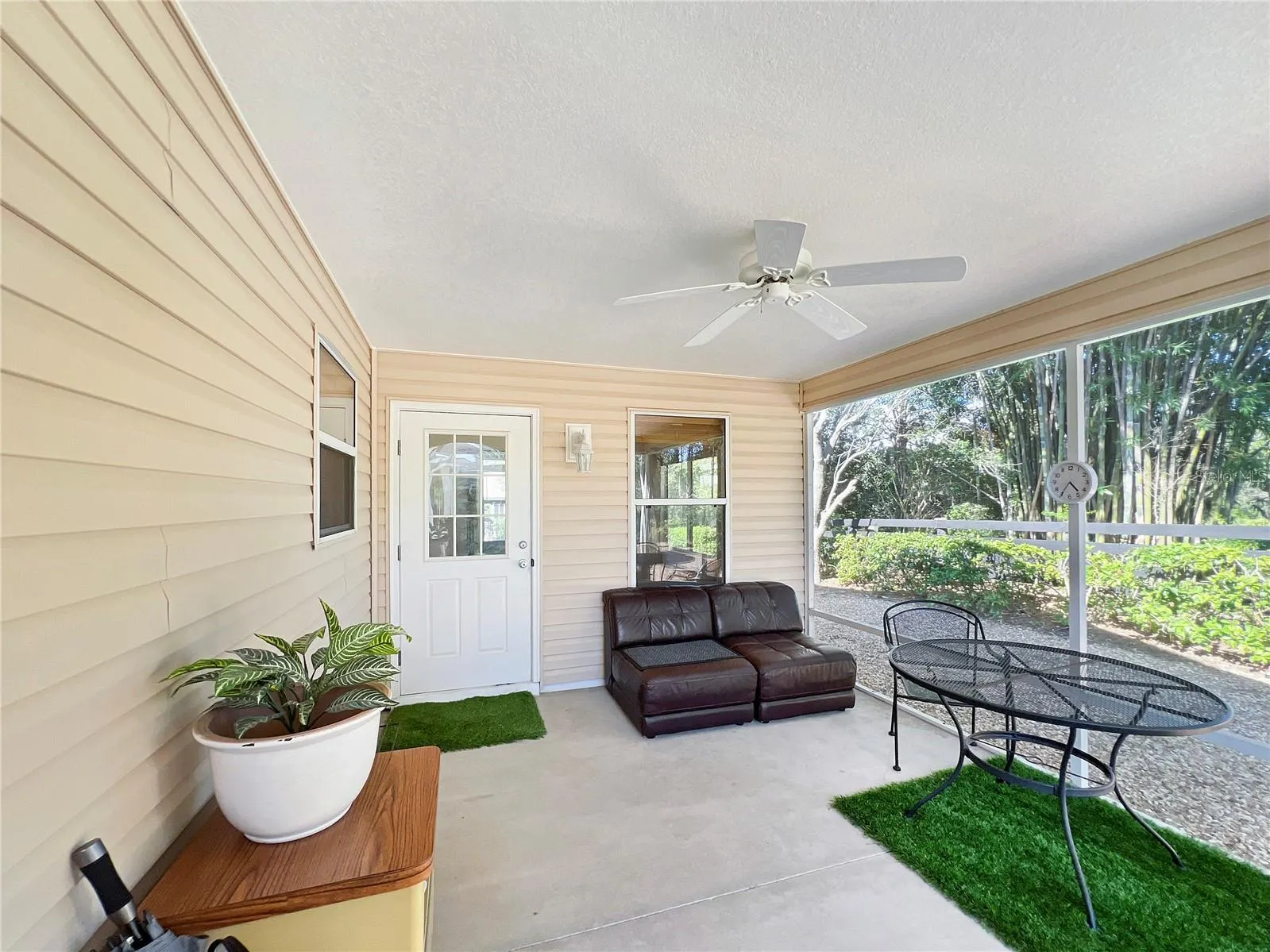 2074 HARSTON TRL