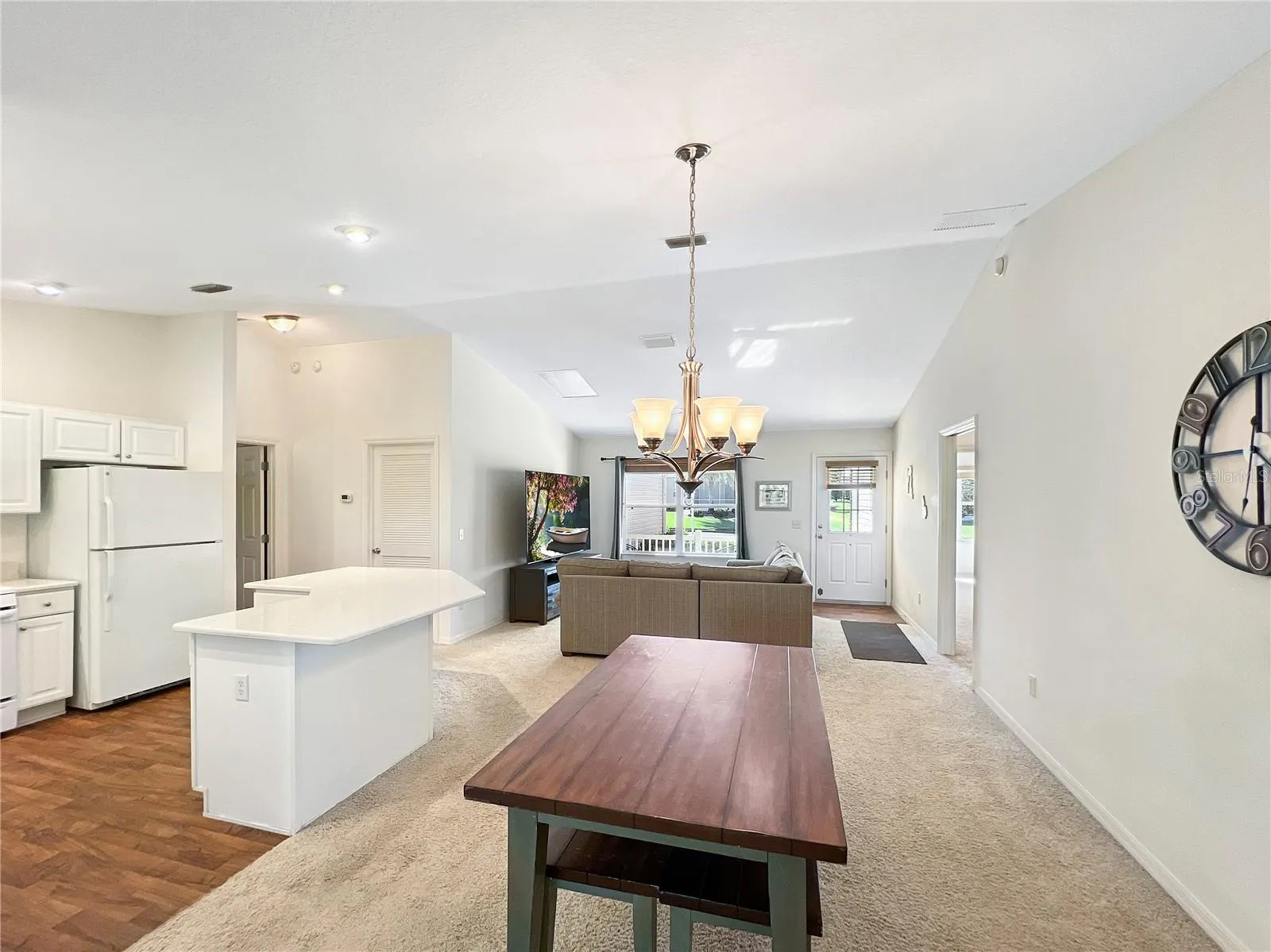 2074 HARSTON TRL