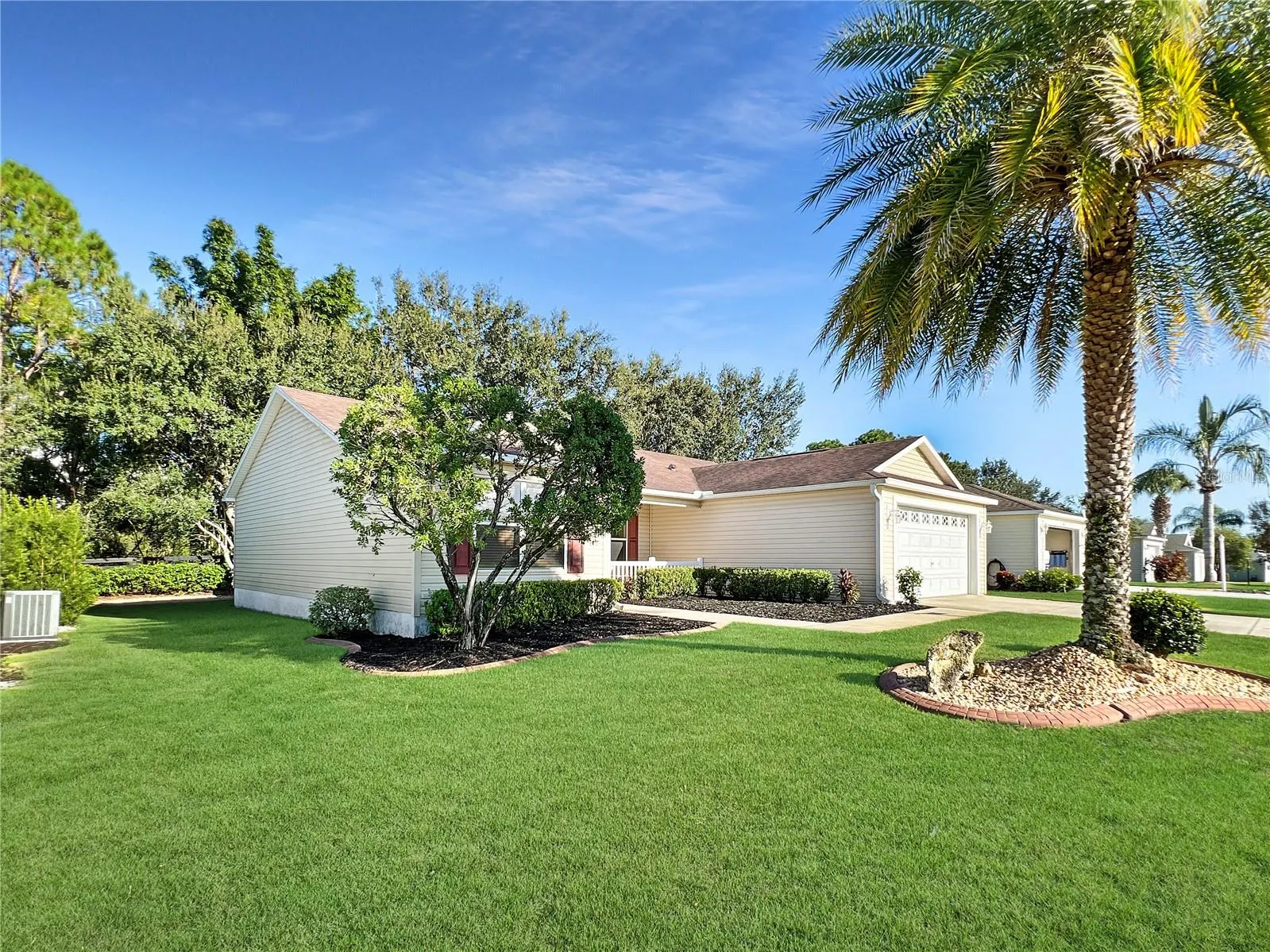 2074 HARSTON TRL