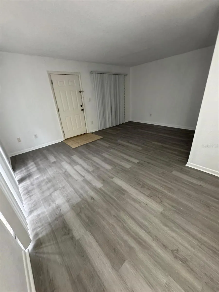 507 NW 39TH RD #220, #220