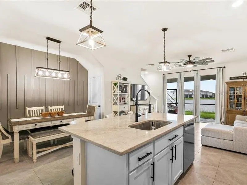 17741 CRESCENT MOON LOOP