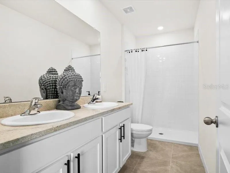 17741 CRESCENT MOON LOOP