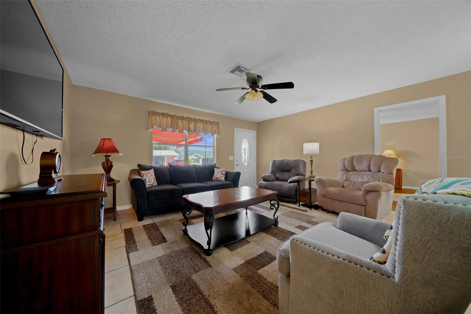914 CHULA CT
