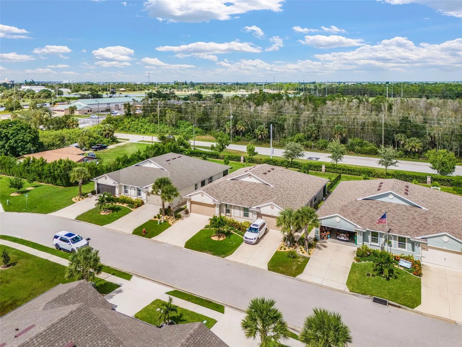 25016 E LENOX CIR