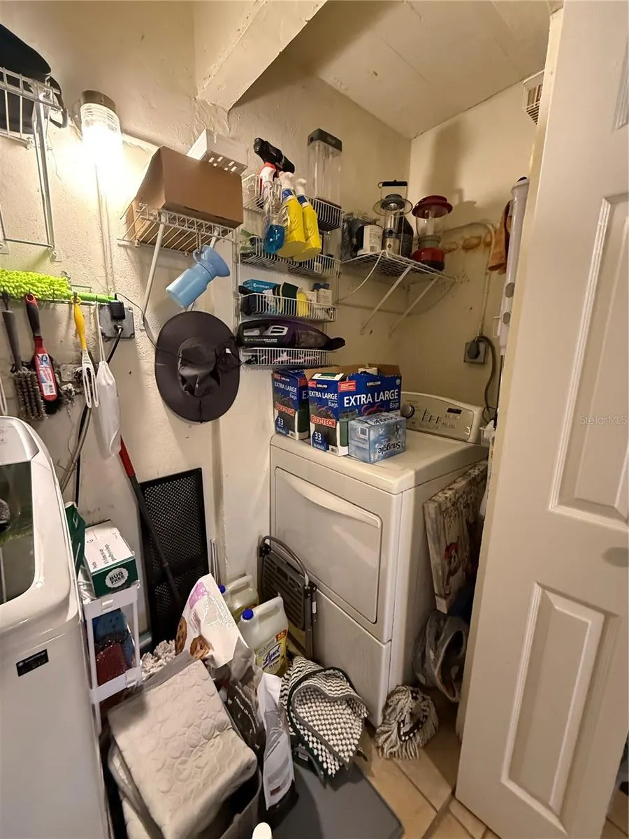 4000 SW 16TH TER