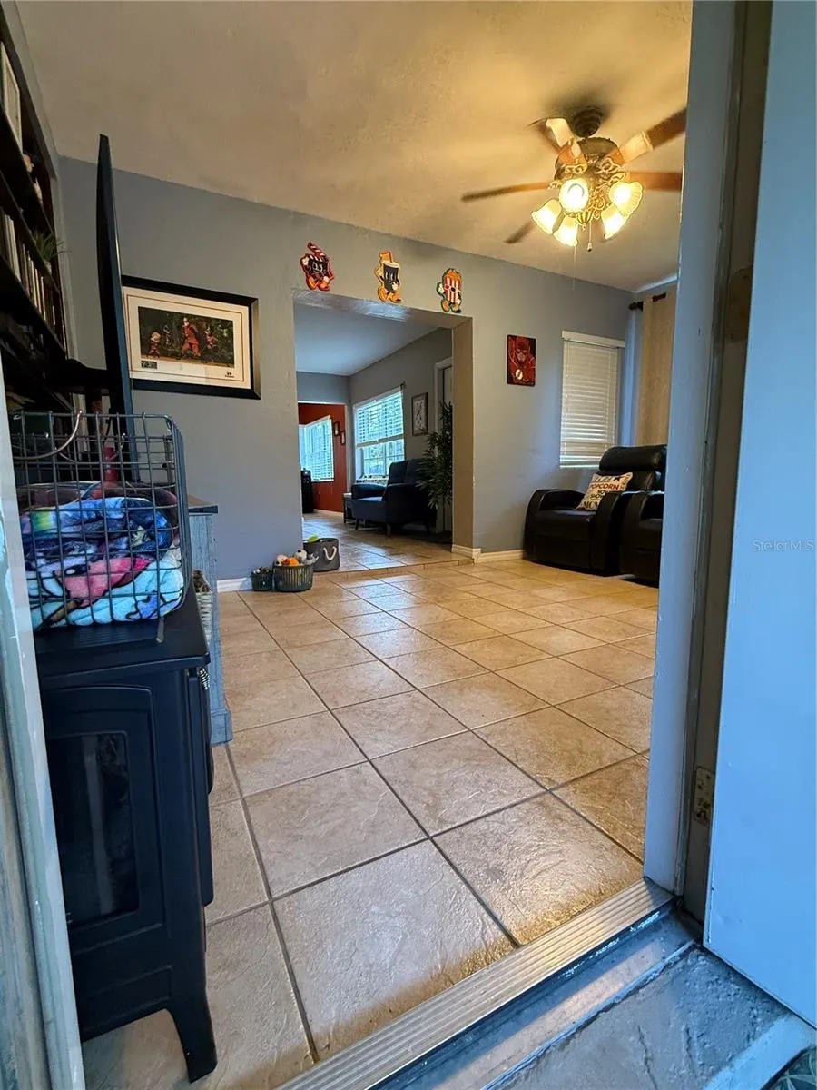 4000 SW 16TH TER