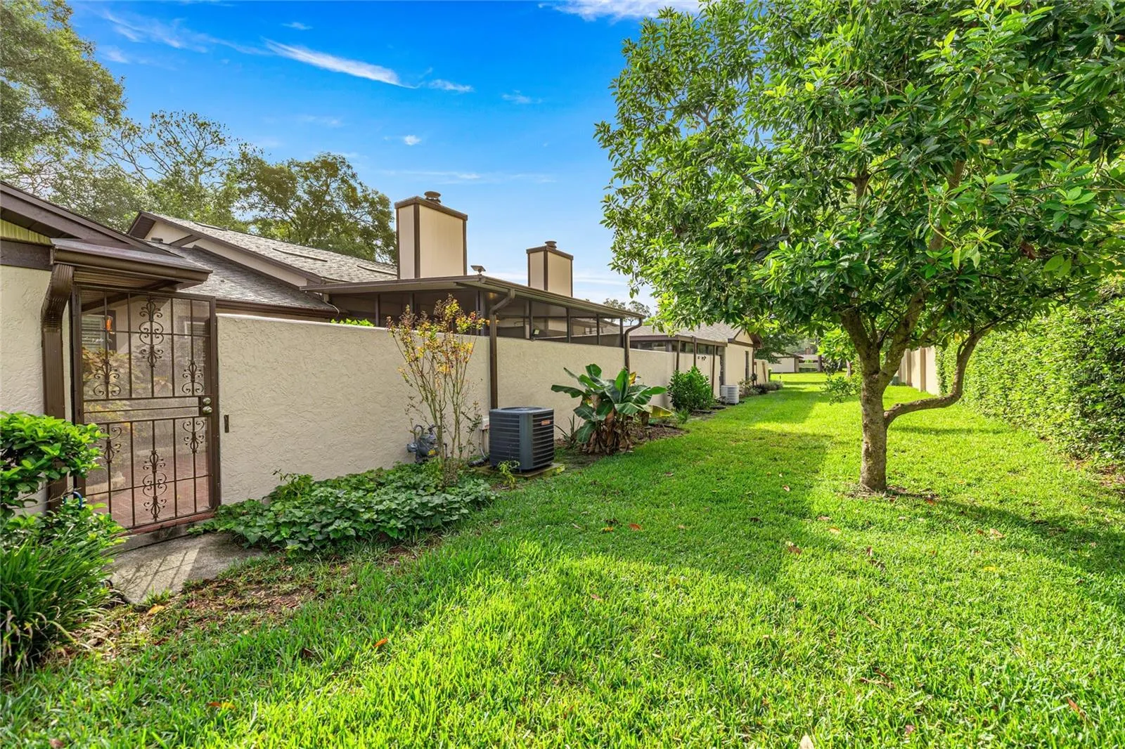 3826 NE 19TH STREET CIR