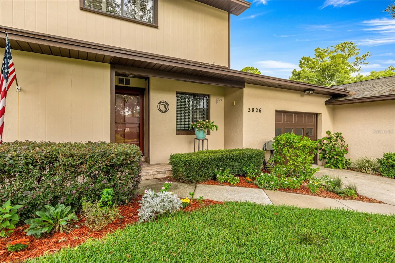 3826 NE 19TH STREET CIR