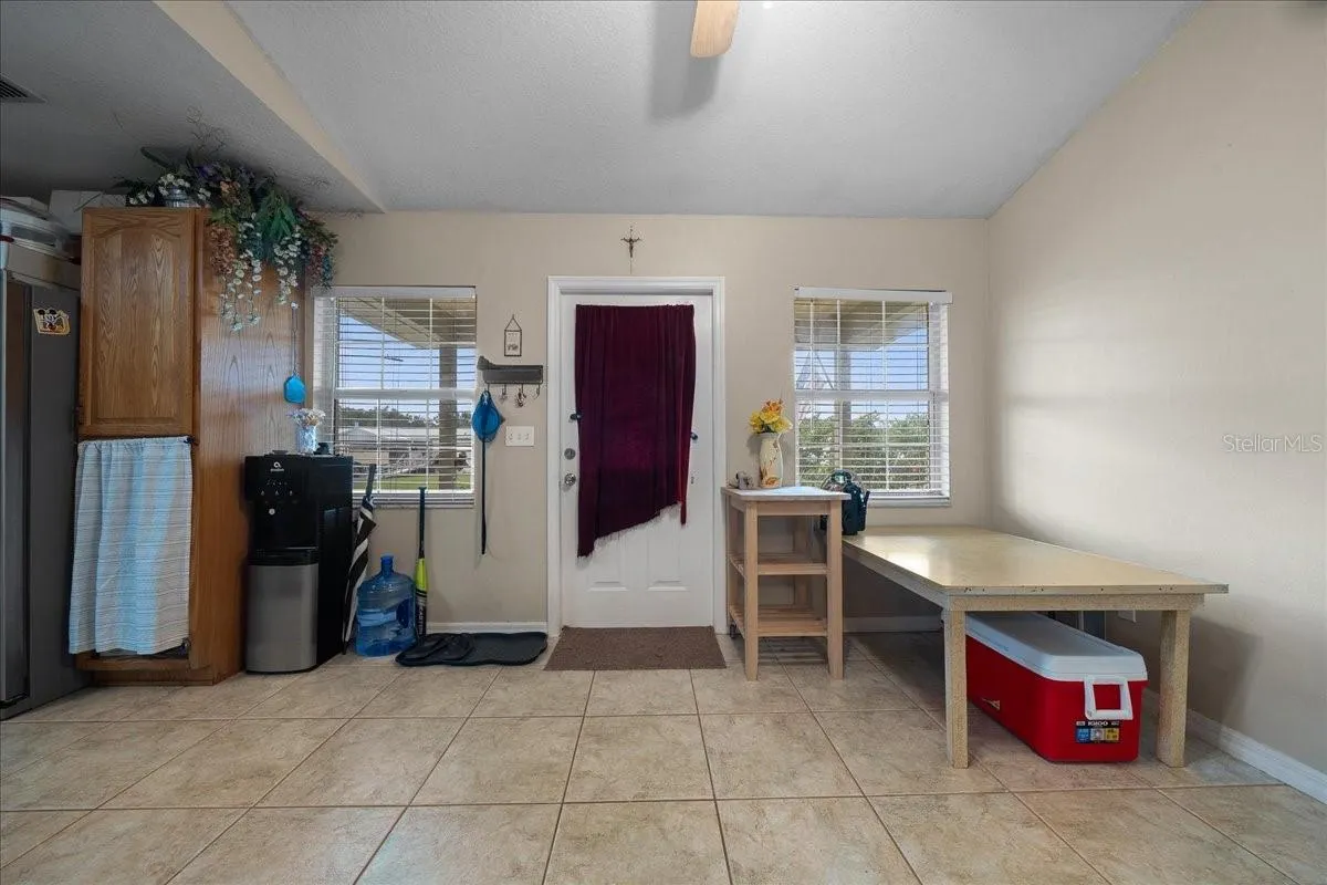 115 HELEN DR