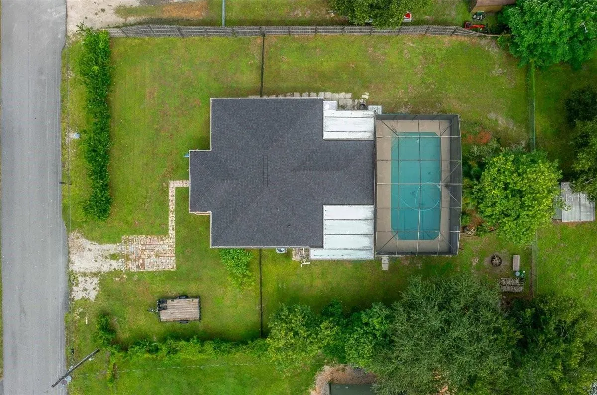 115 HELEN DR