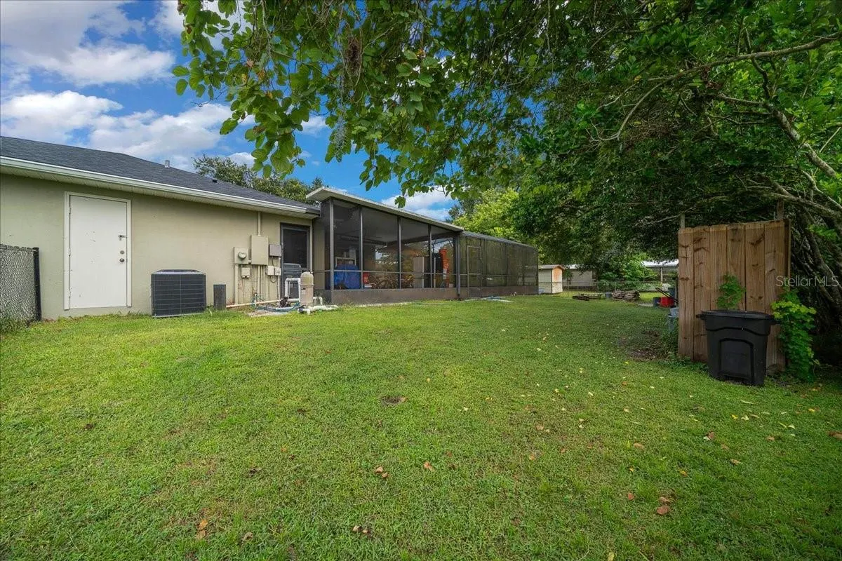 115 HELEN DR