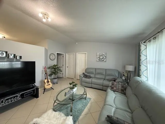 773 DROMEDARY DR