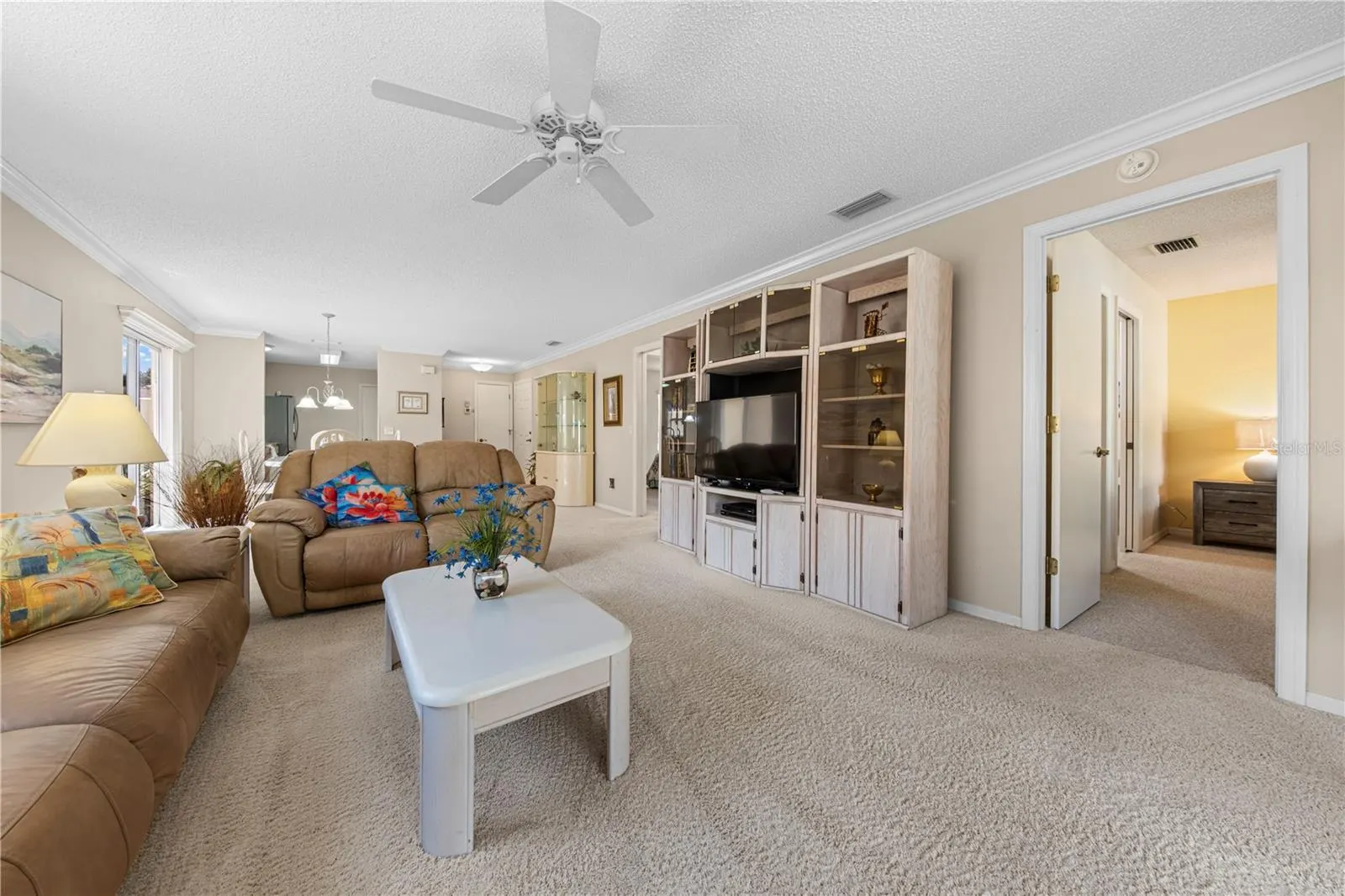 1137 SANTA CRUZ DR