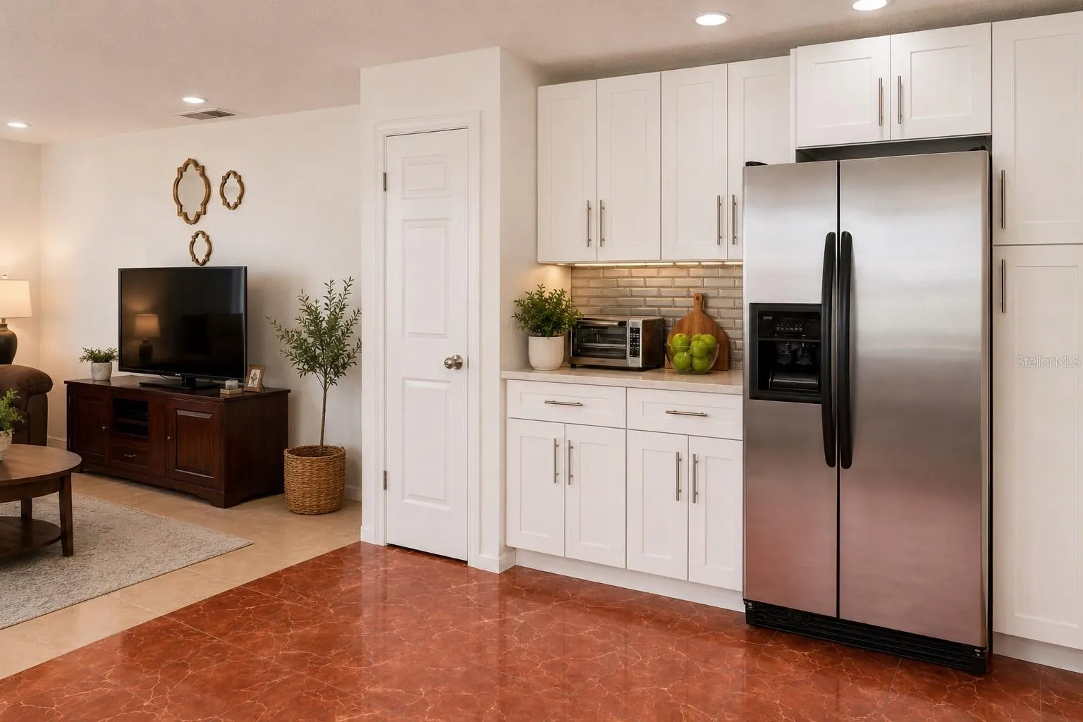 499 CHICAGO WOODS CIR