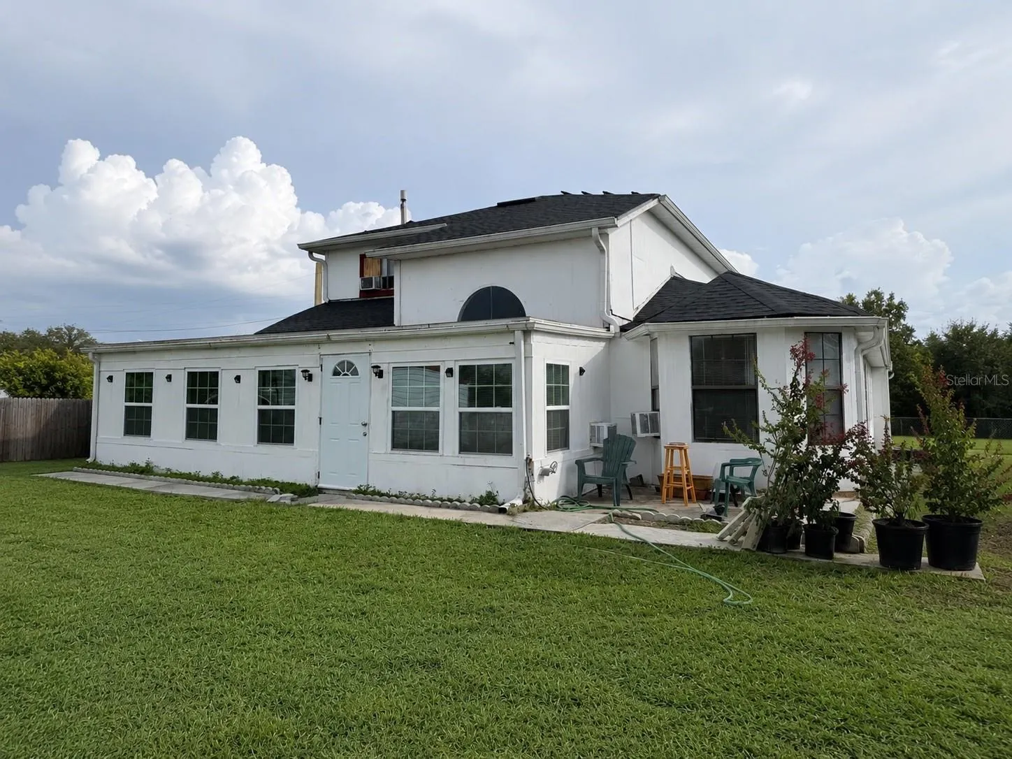 499 CHICAGO WOODS CIR