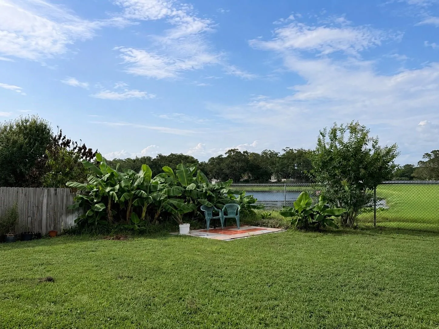 499 CHICAGO WOODS CIR