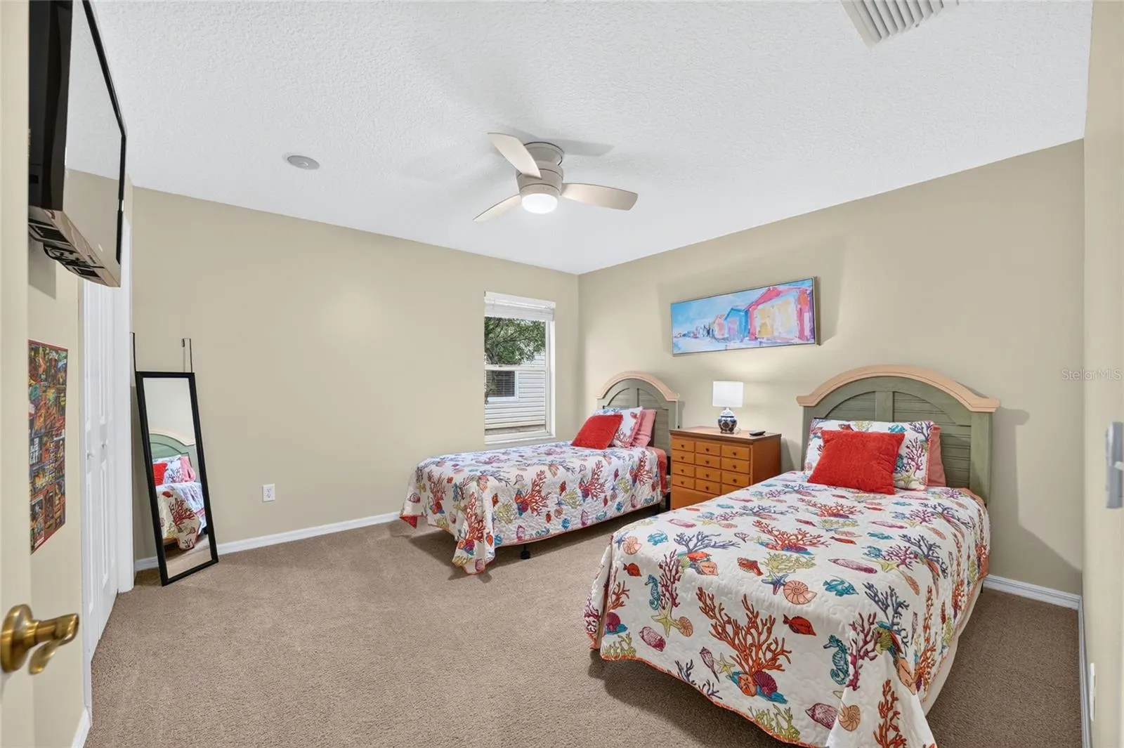 1177 OAK FOREST DR