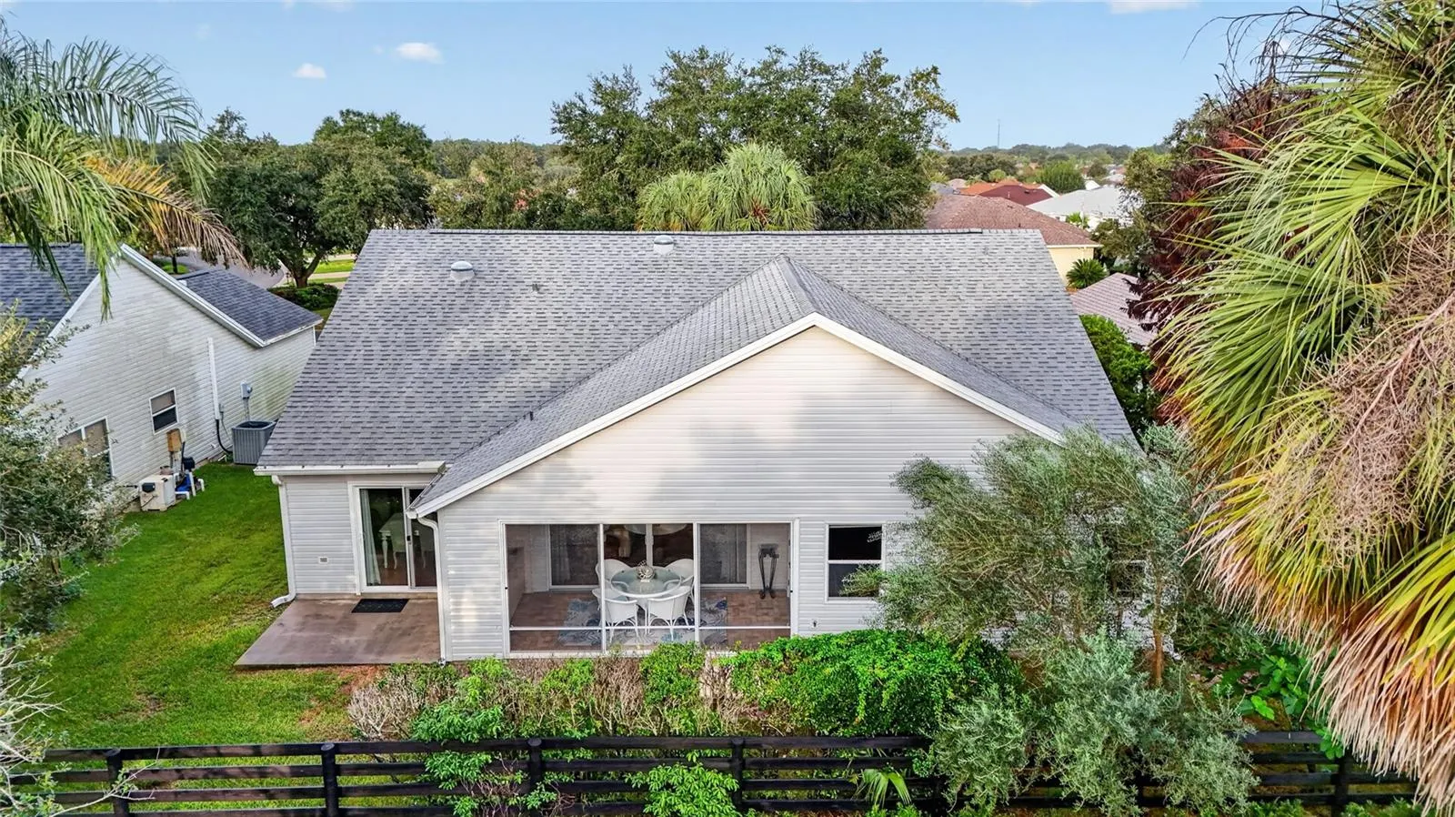 1177 OAK FOREST DR