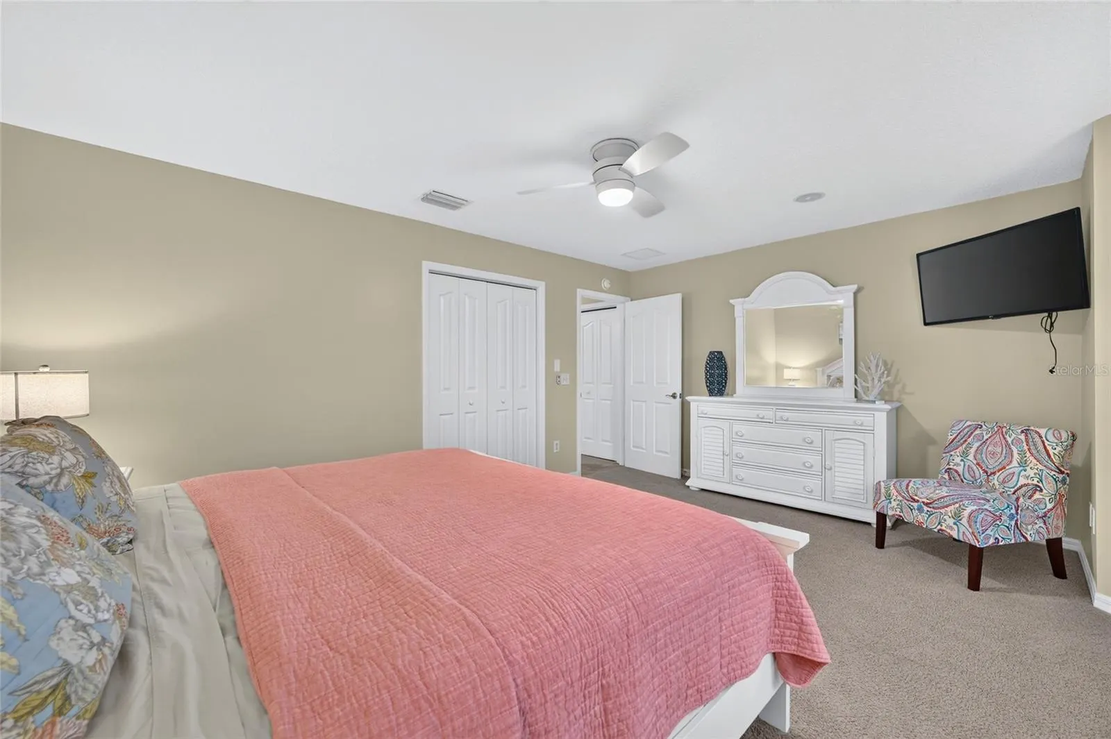 1177 OAK FOREST DR