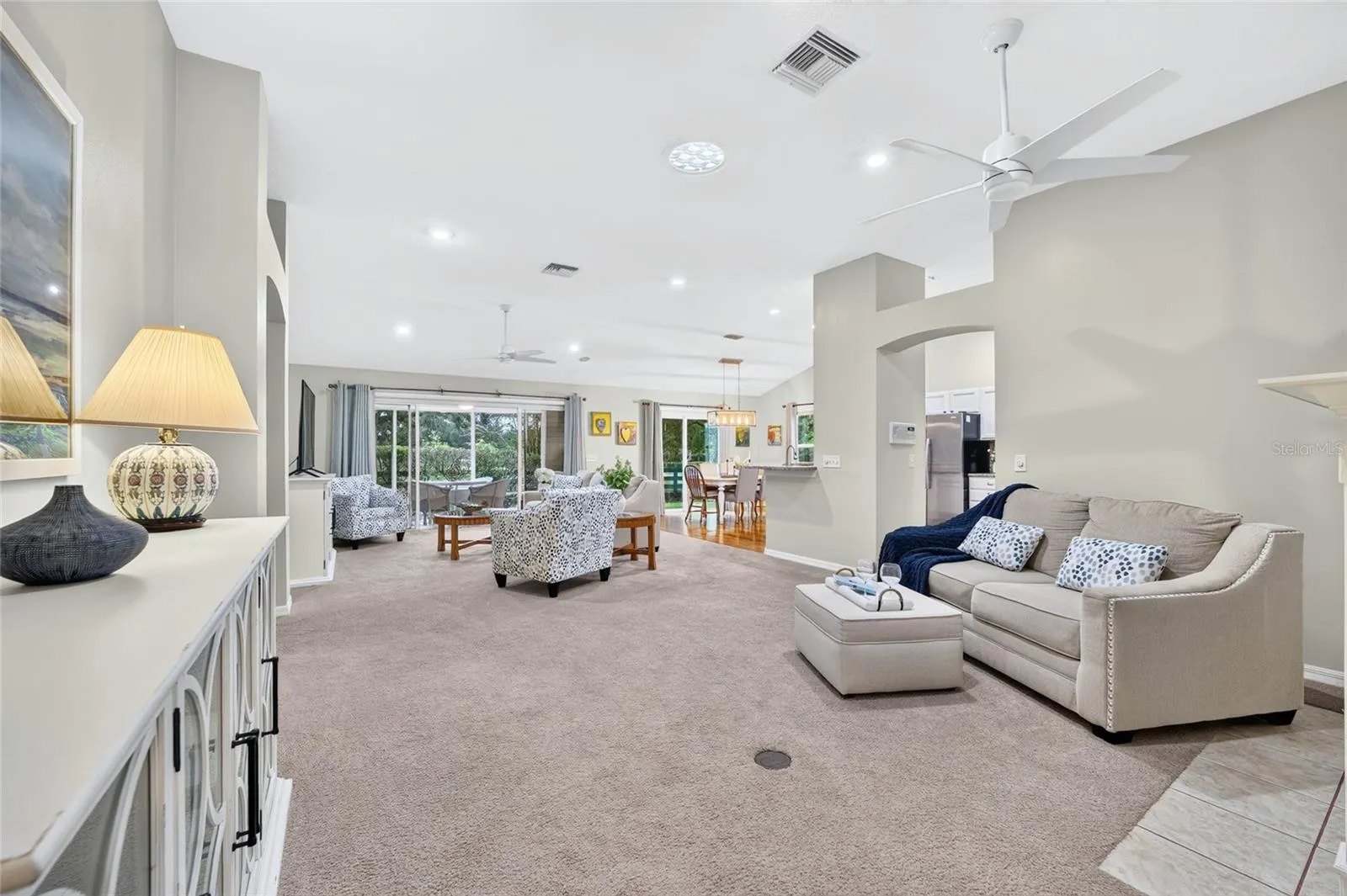 1177 OAK FOREST DR
