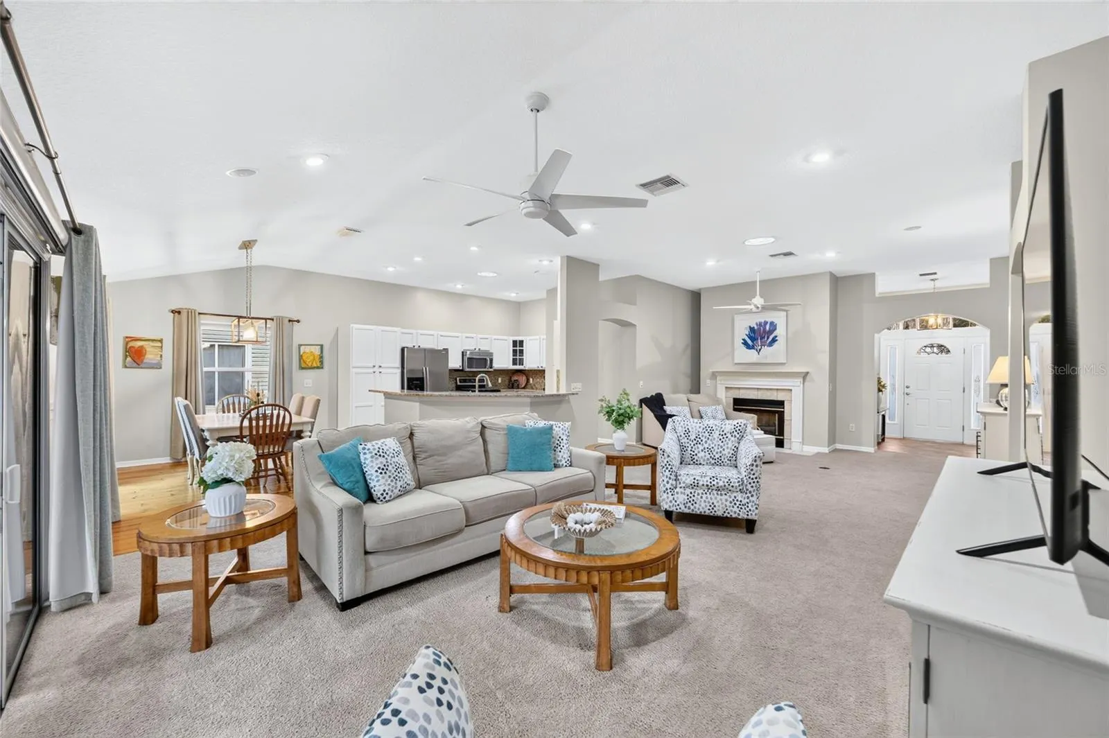 1177 OAK FOREST DR
