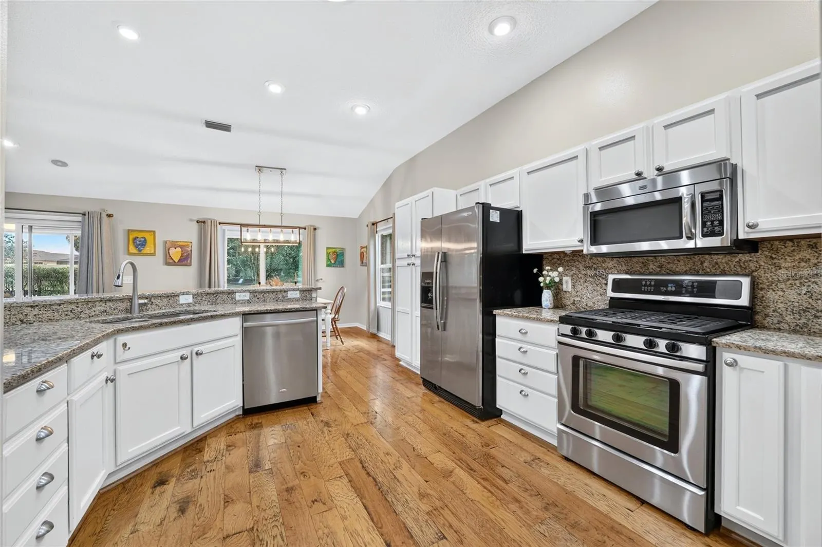 1177 OAK FOREST DR