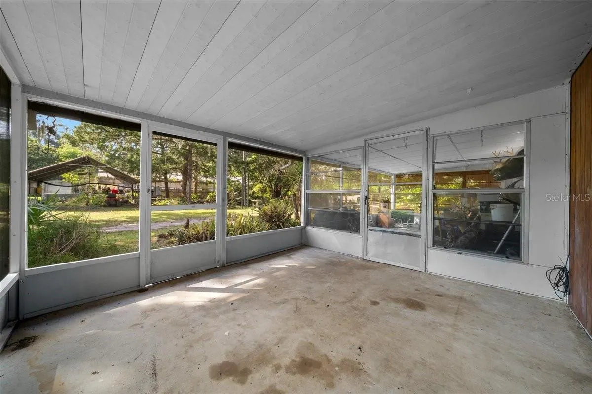 722 & 746 NE 35TH ST