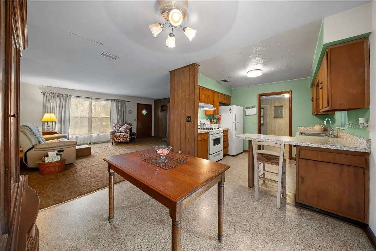 722 & 746 NE 35TH ST