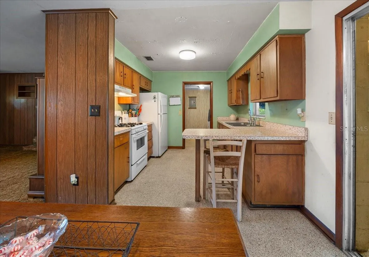 722 & 746 NE 35TH ST