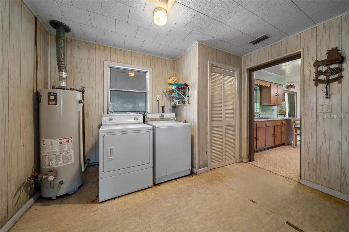 722 & 746 NE 35TH ST