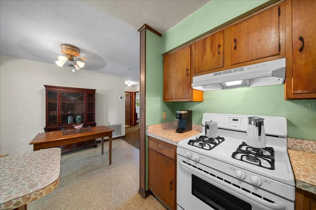 722 & 746 NE 35TH ST