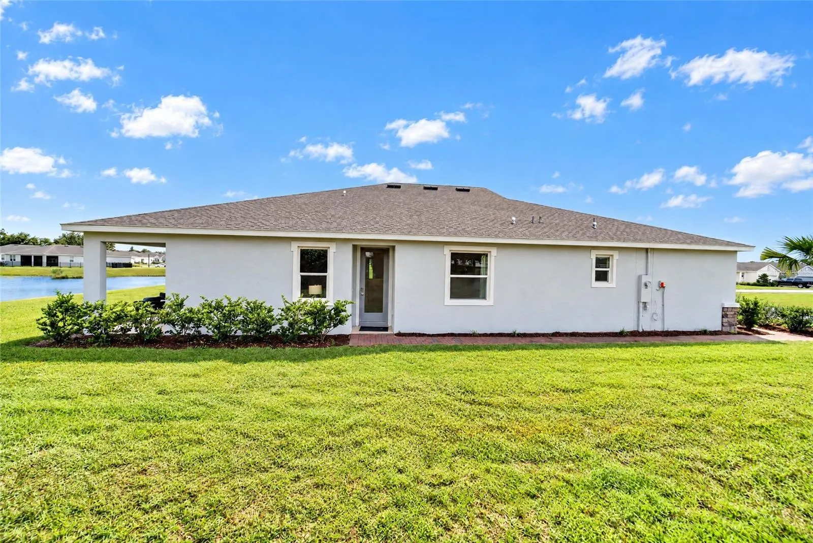 4712 NW 39TH STREET RD