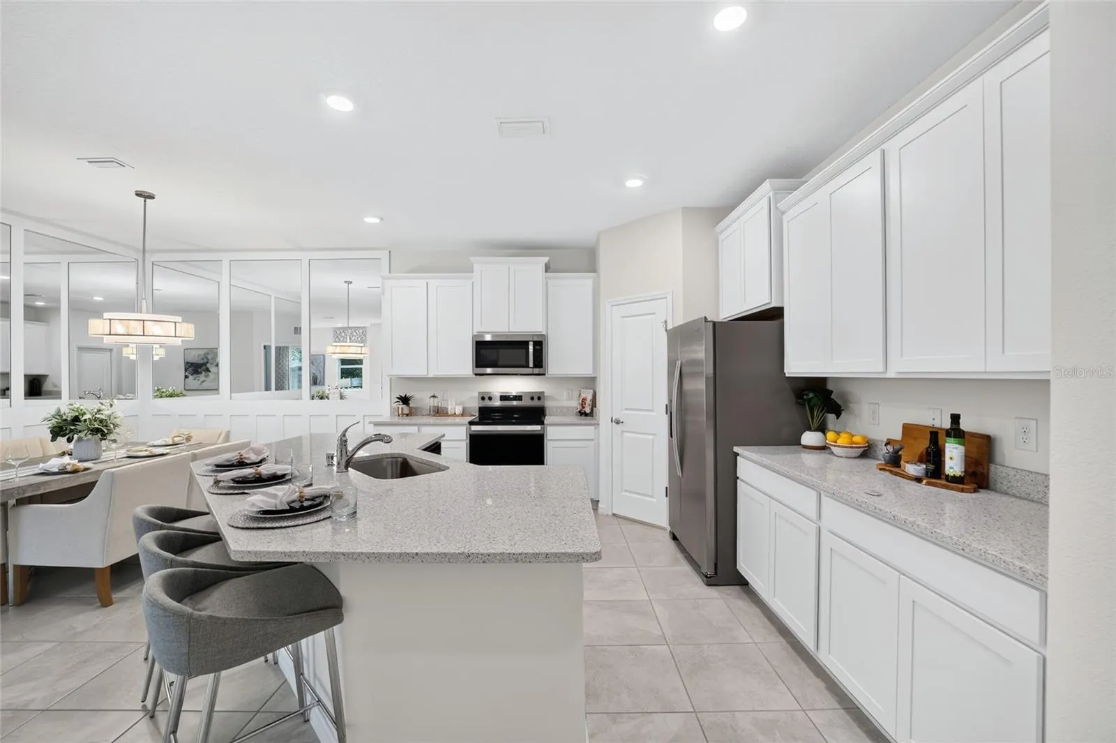 4712 NW 39TH STREET RD