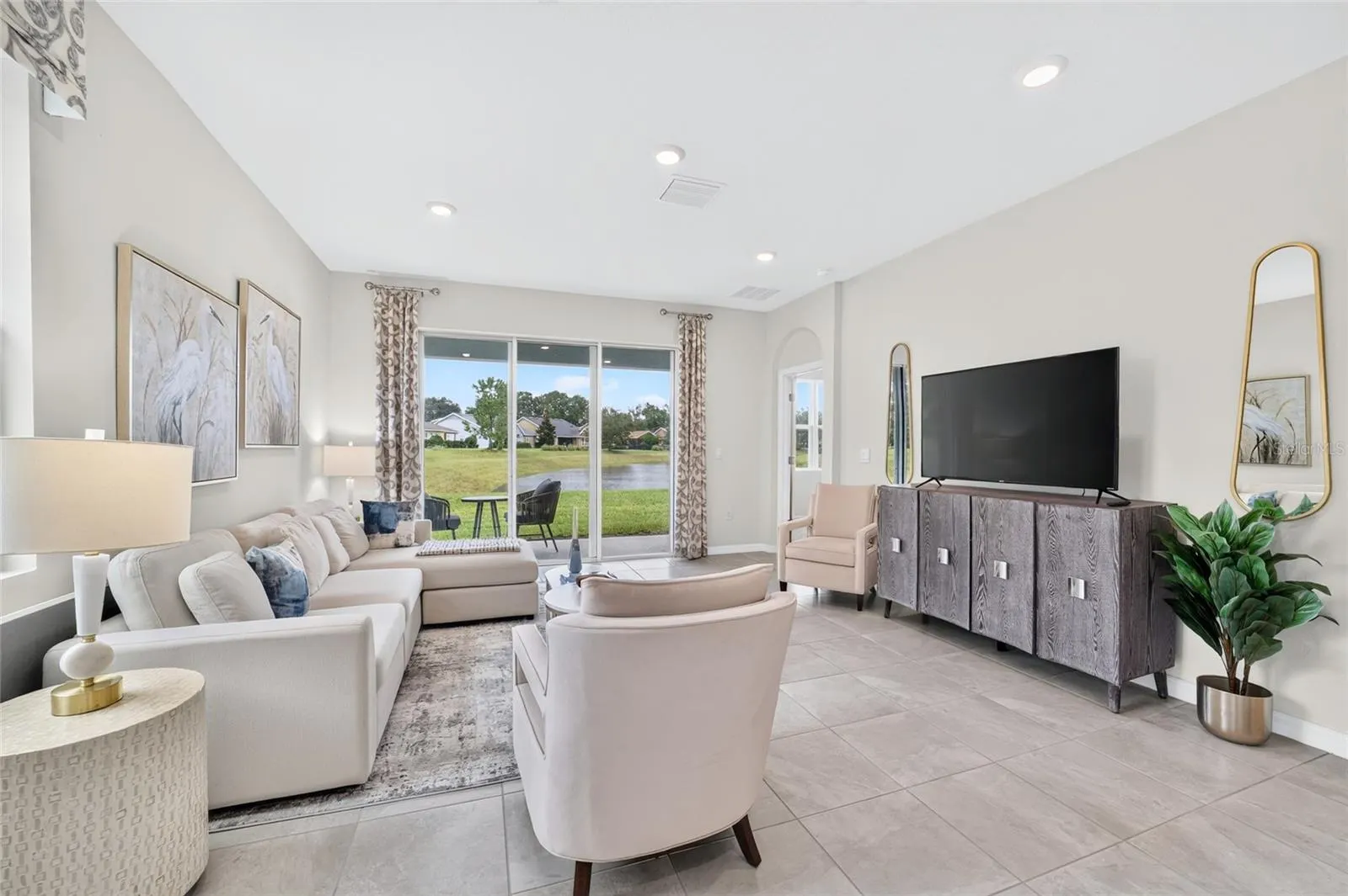 4712 NW 39TH STREET RD