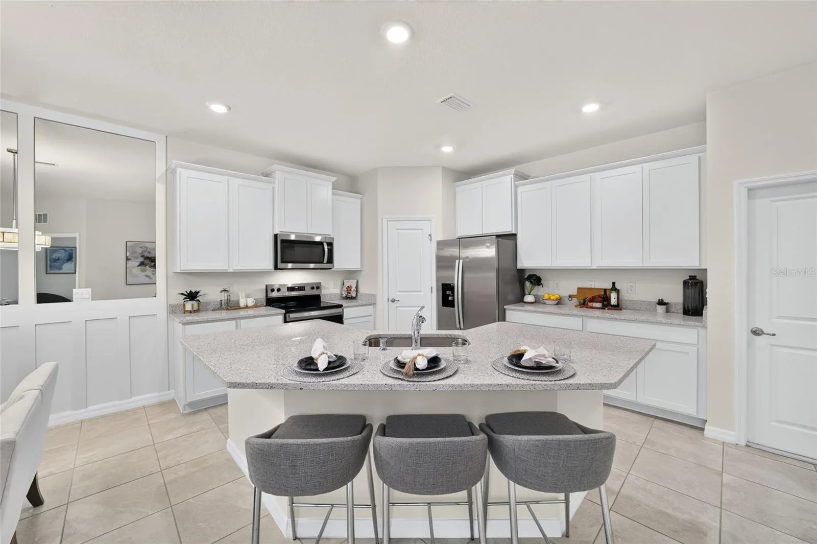 4712 NW 39TH STREET RD