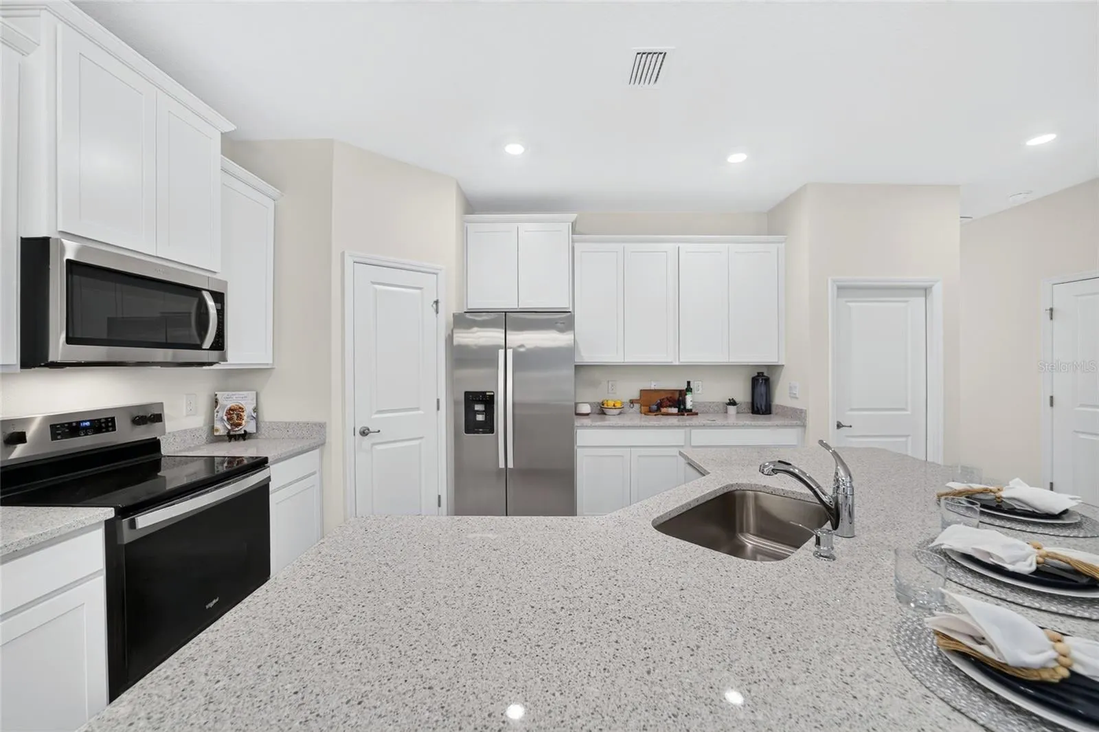 4712 NW 39TH STREET RD