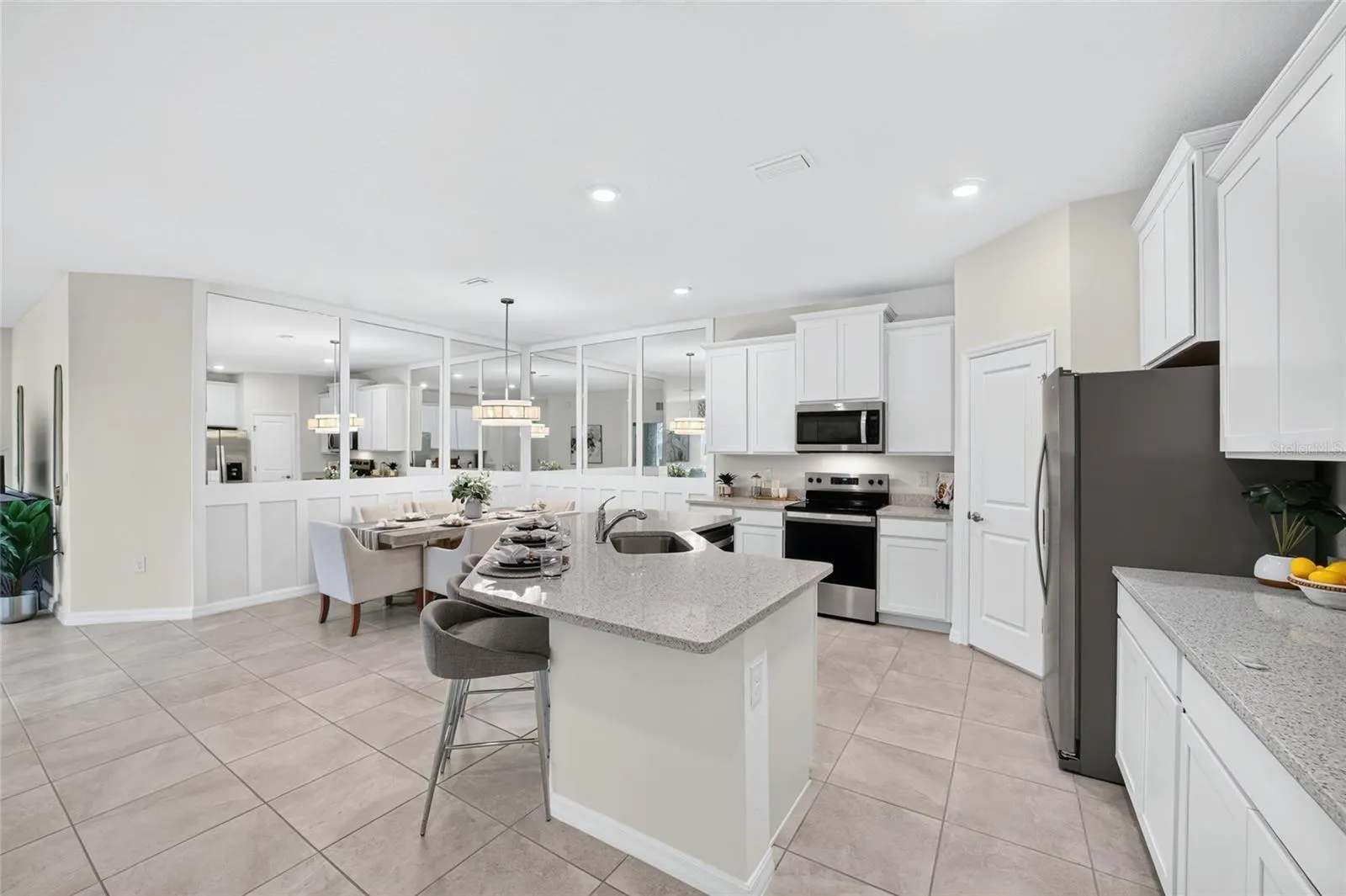 4712 NW 39TH STREET RD