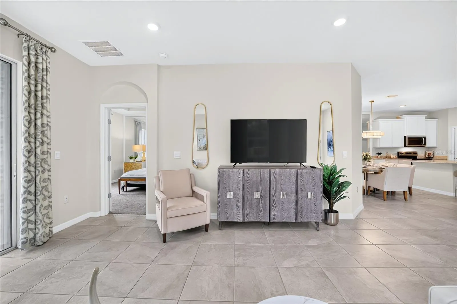 4712 NW 39TH STREET RD