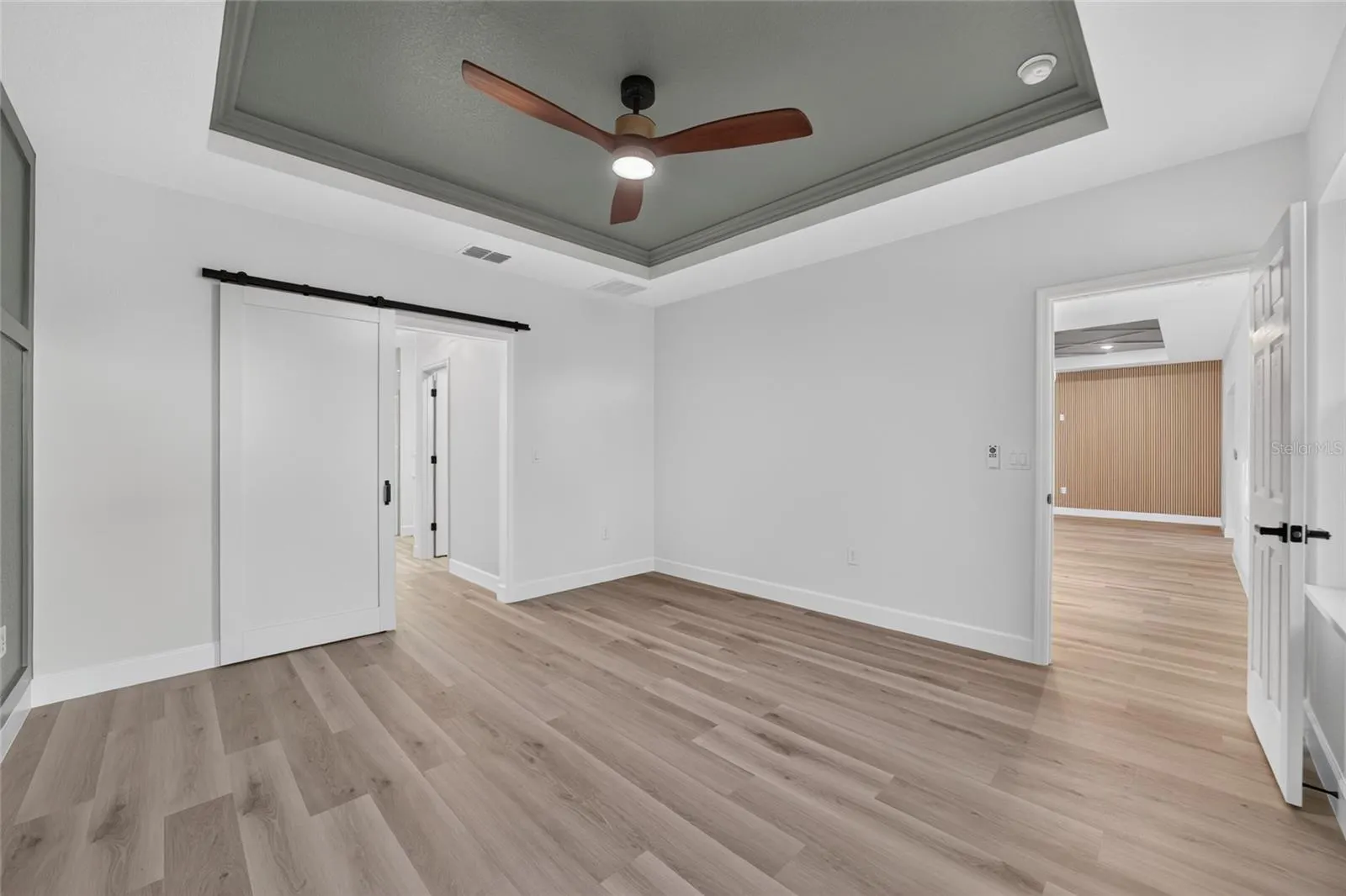 1 WALNUT DR