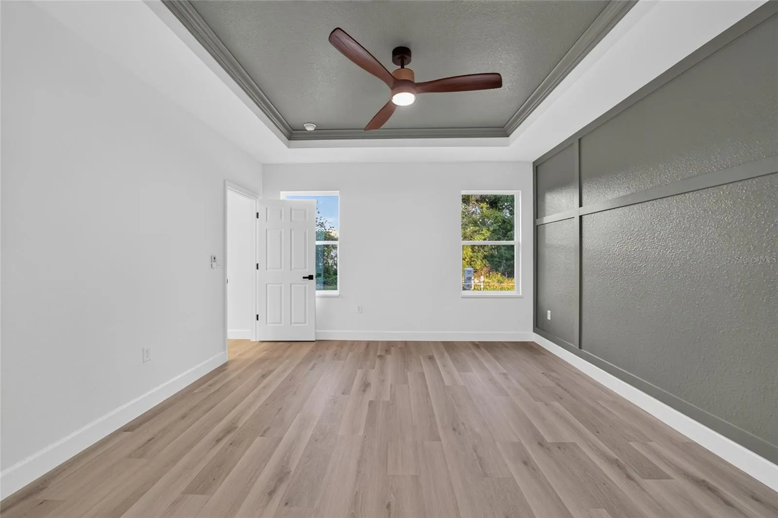 1 WALNUT DR