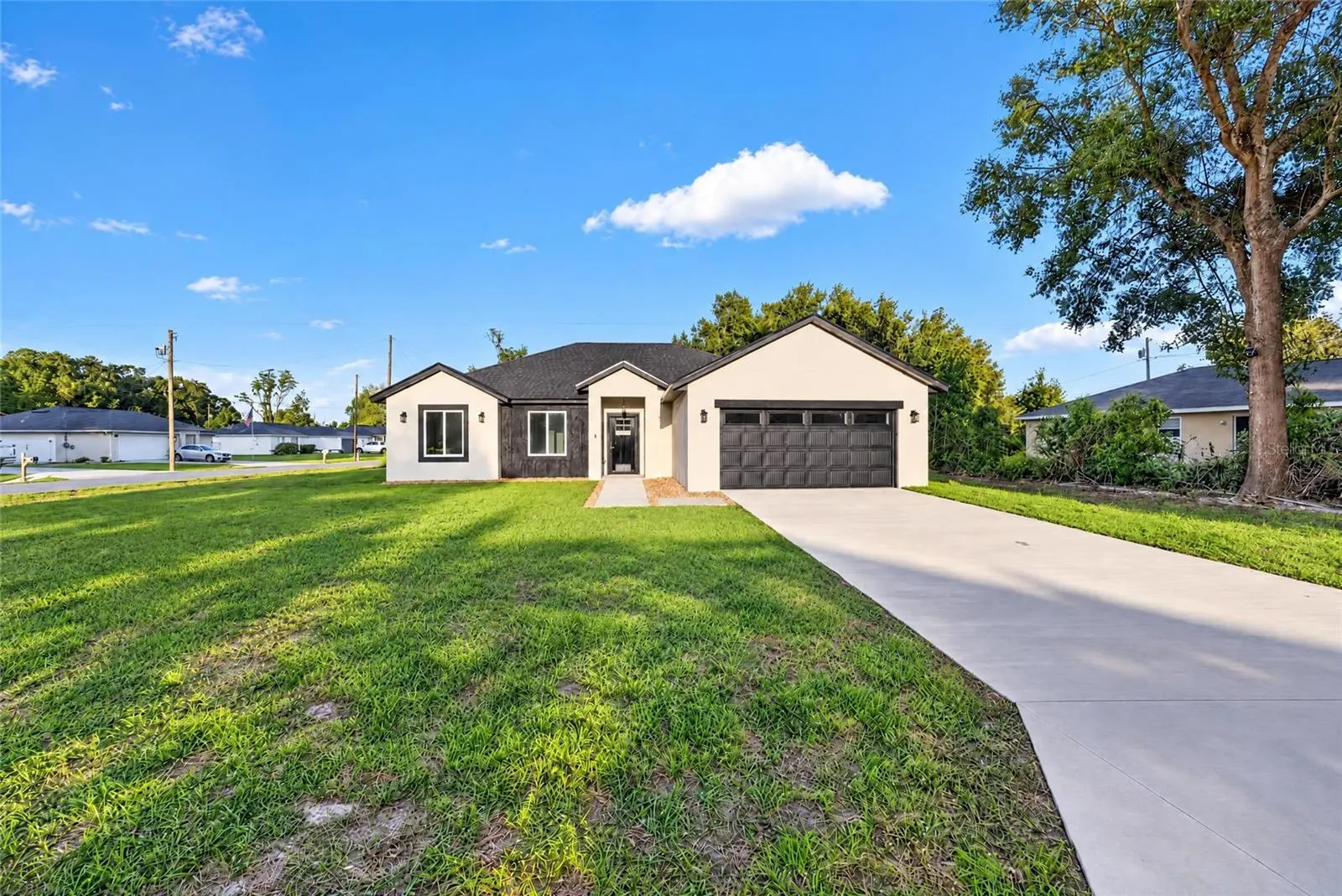 1 WALNUT DR