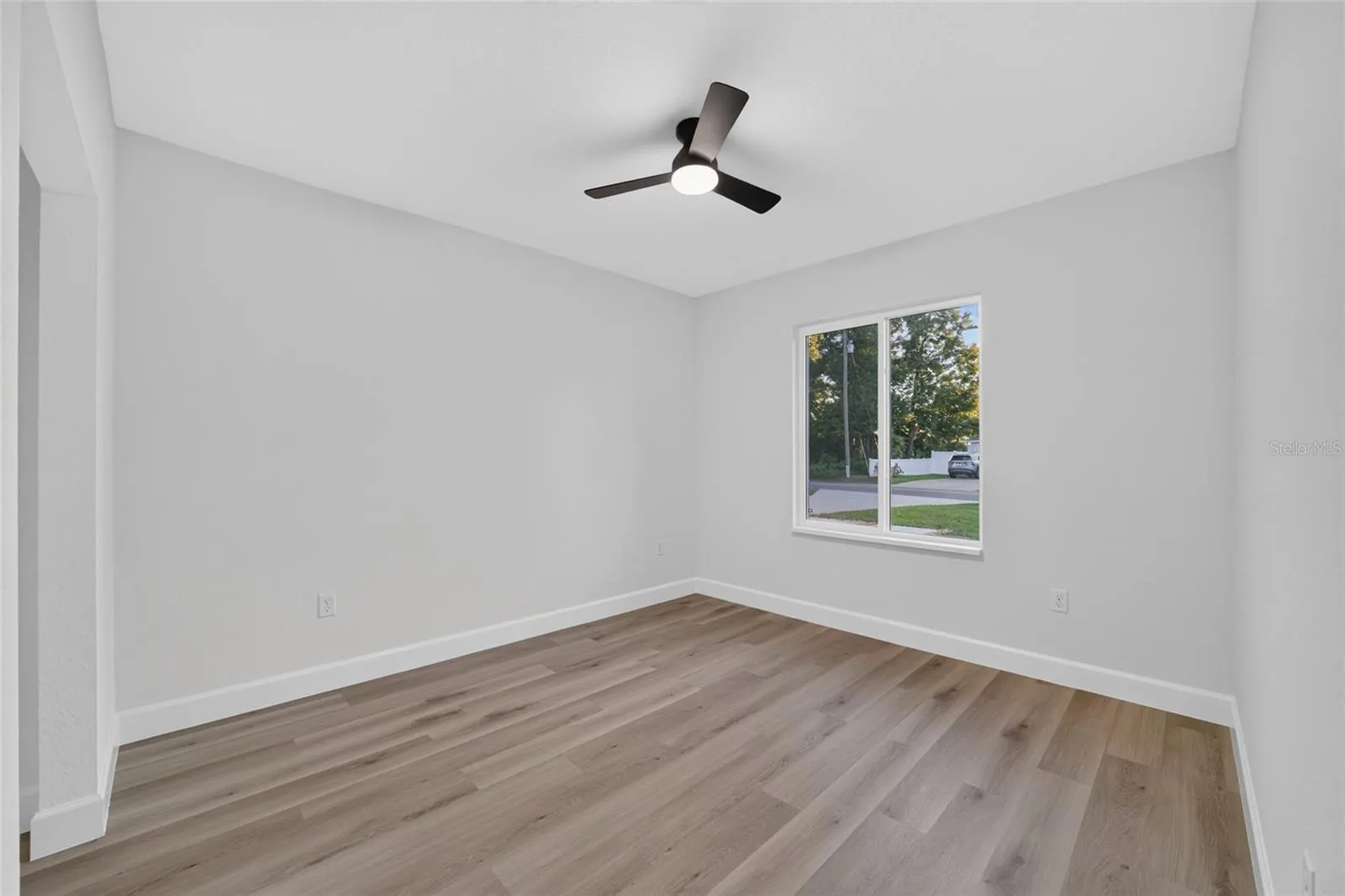 1 WALNUT DR