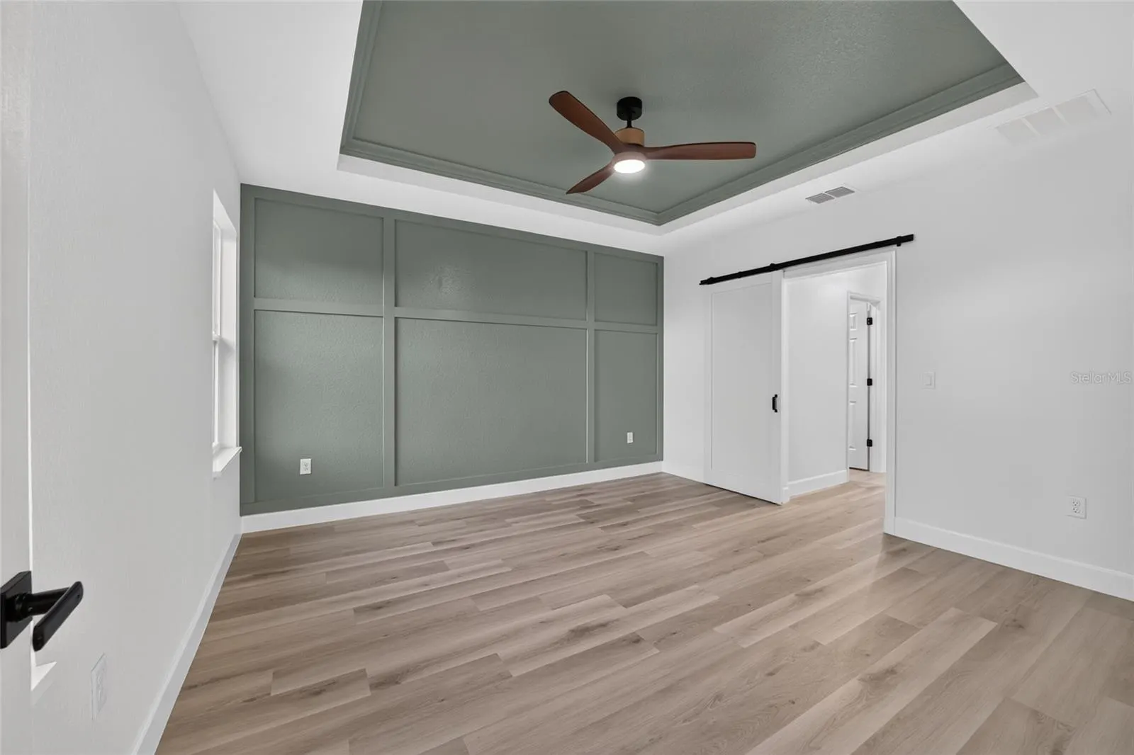 1 WALNUT DR