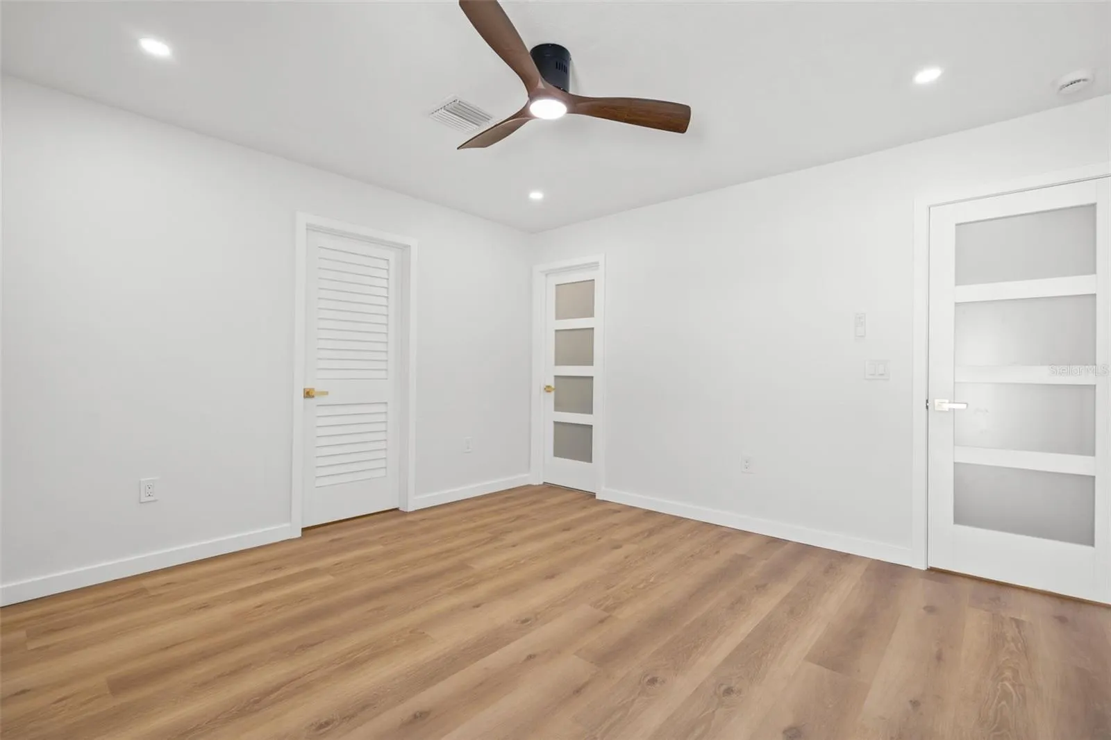 616 BROWN RD