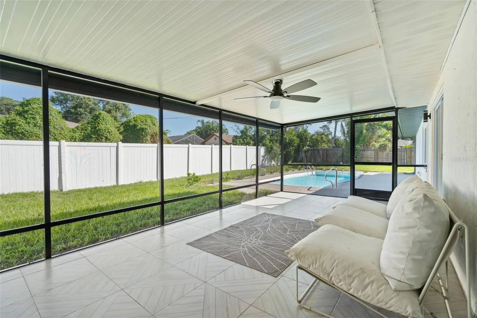 616 BROWN RD