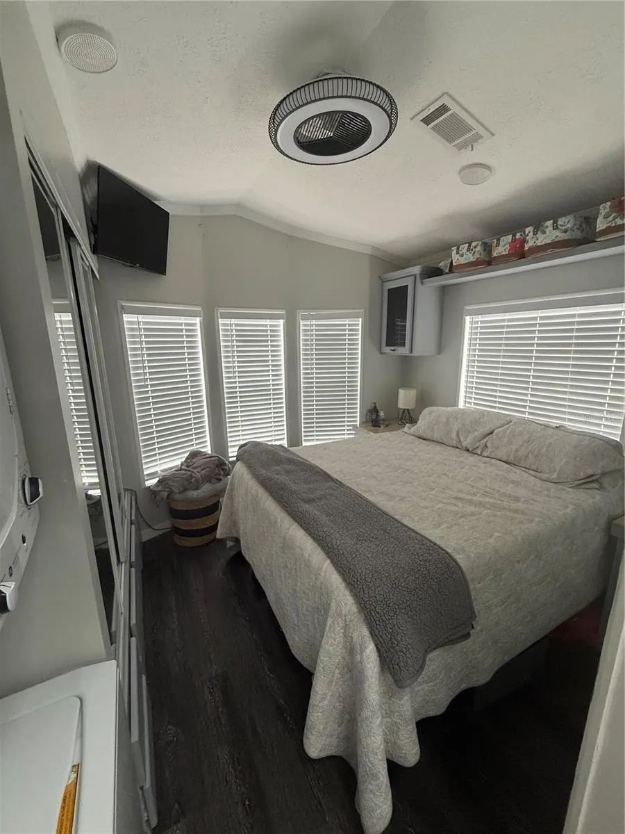 6624 BONITA VISTA CT