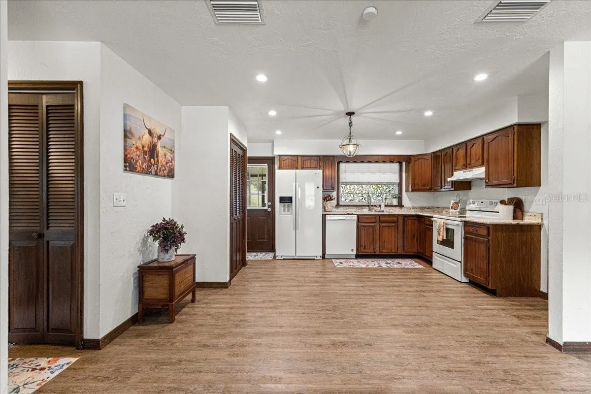 5741 NE 4TH PL