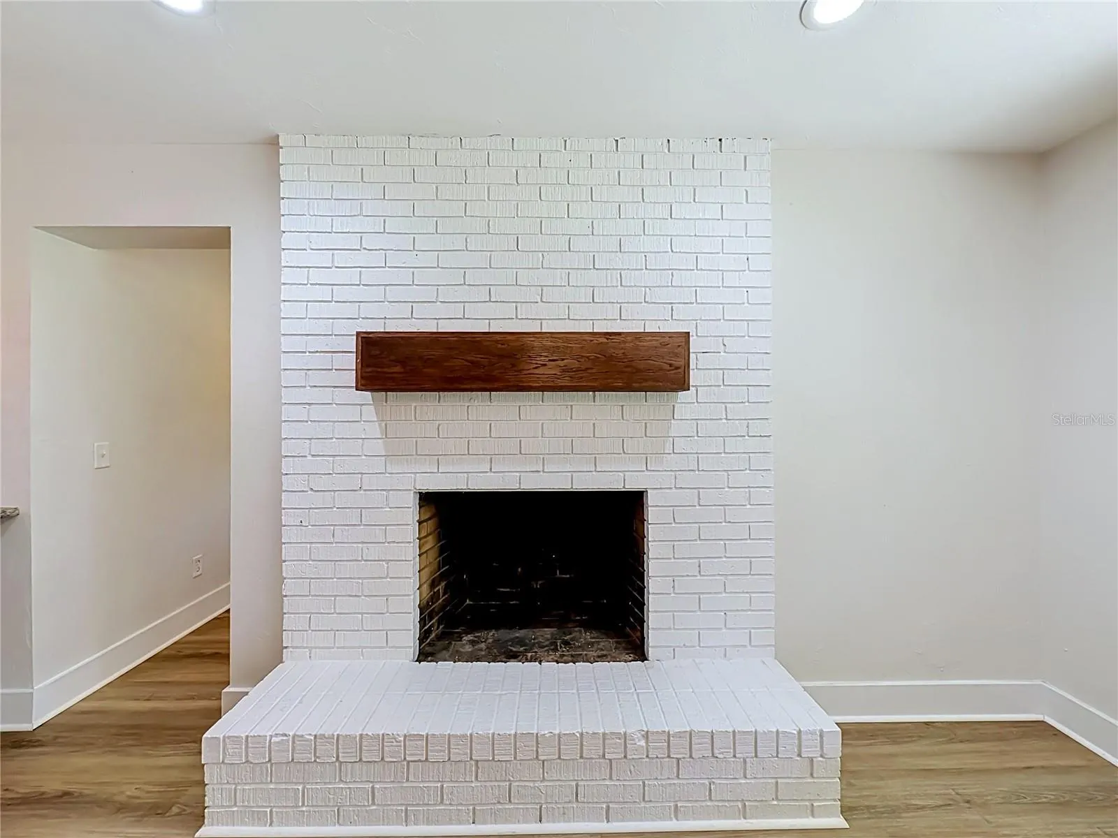 327 NE 6TH AVE