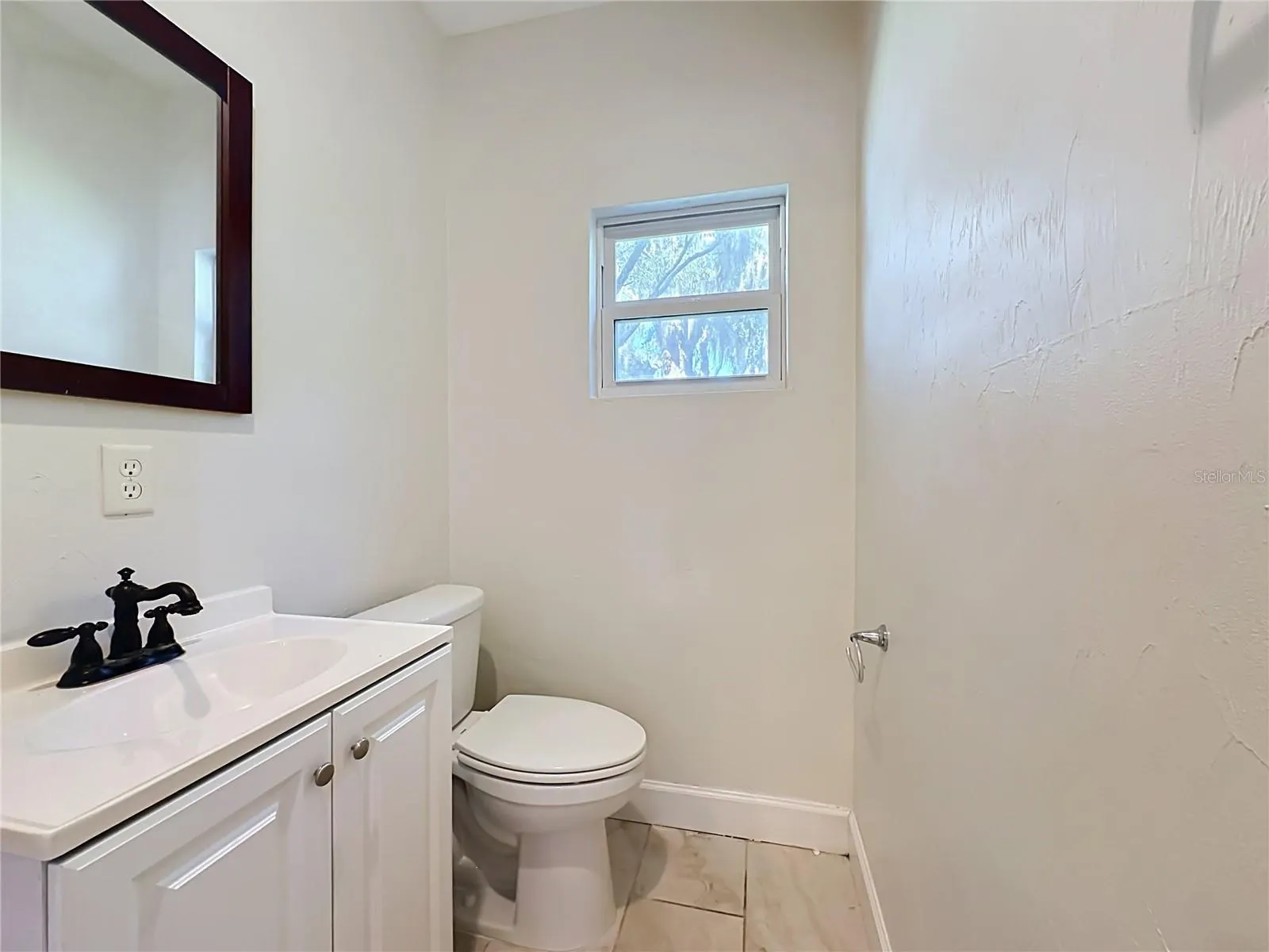 327 NE 6TH AVE
