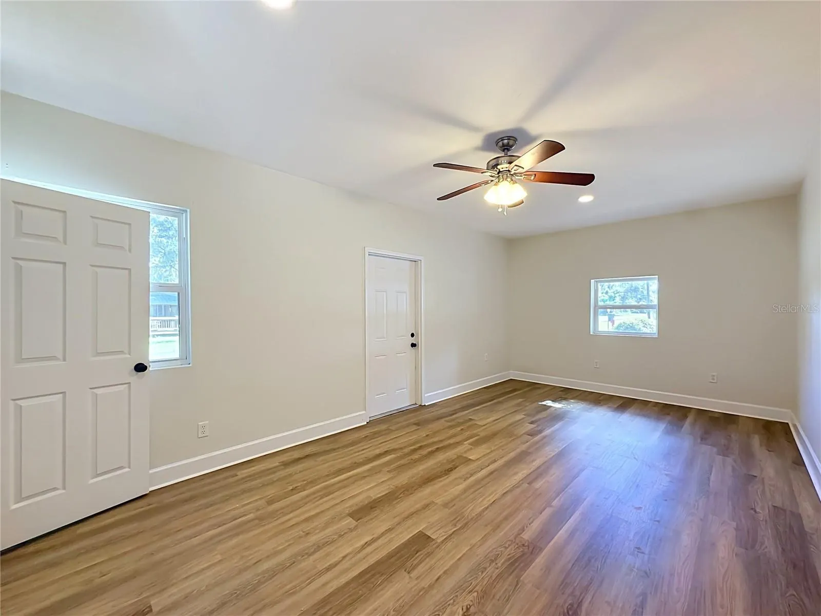 327 NE 6TH AVE